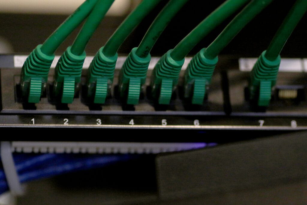 Minnesota to receive over $650 million to expand broadband access