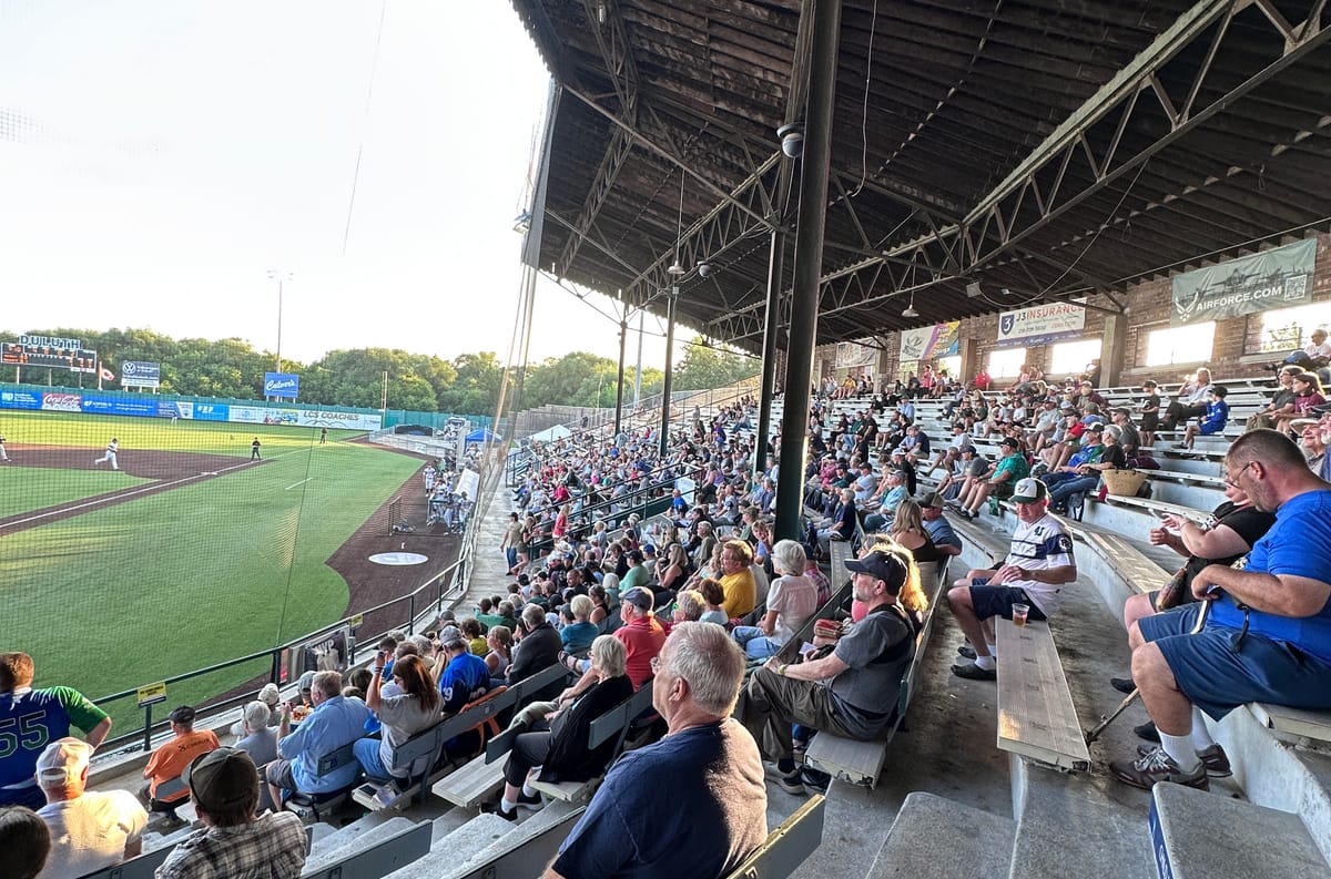 Huskies beat MoonDogs, advance to Northwoods League championship tonight at Wade