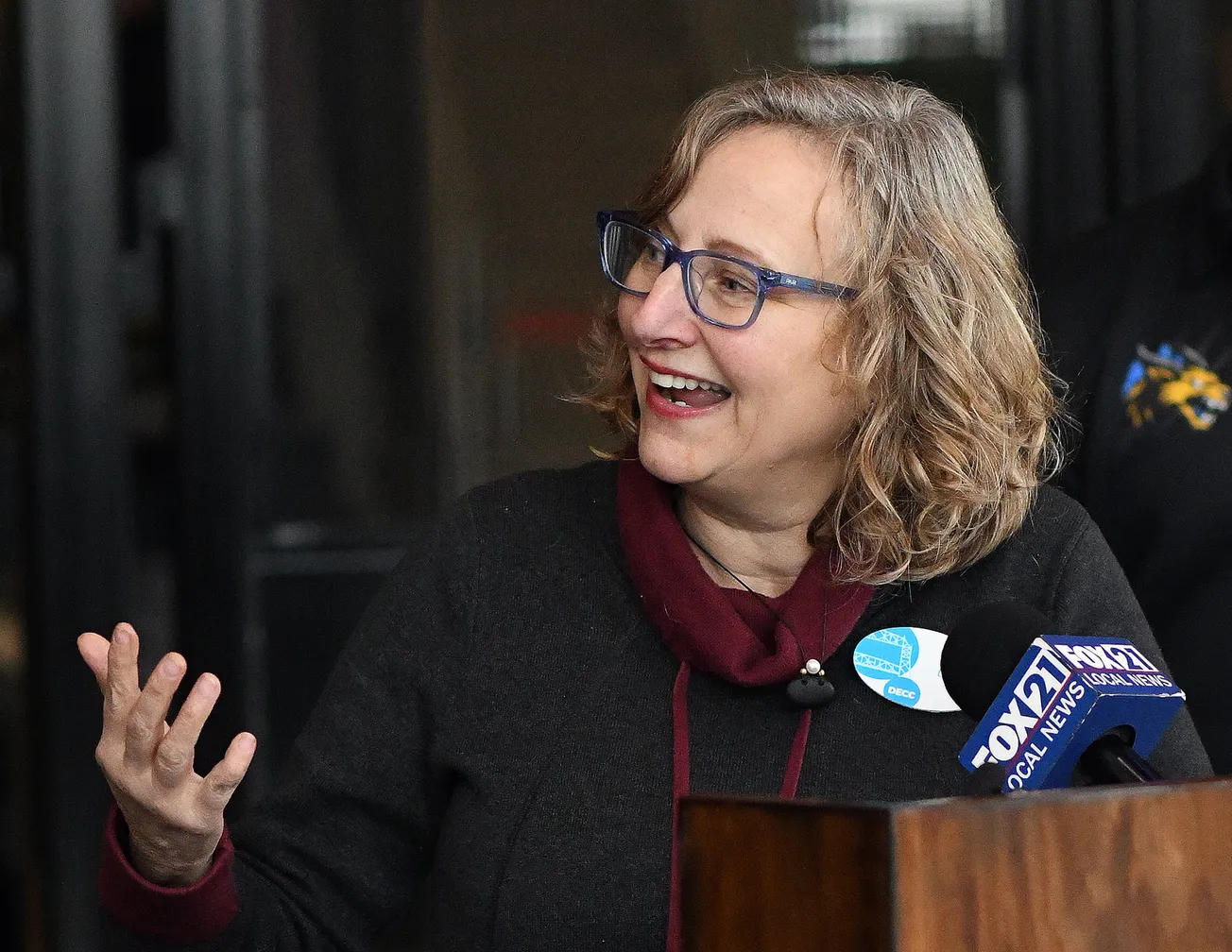 Howie: 'You just can’t Google that.'